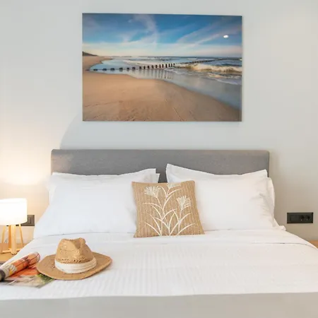 Ameda Luxury شقة *