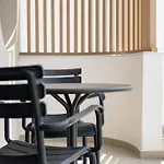 Ameda Luxury